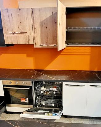 Cucina lineare da cm.330 completa di elettrodomest