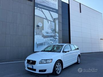 Volvo V50 D2 POLAR