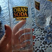 11 bicchieri alti vintage marchiati ORANSODA