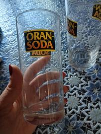 11 bicchieri alti vintage marchiati ORANSODA