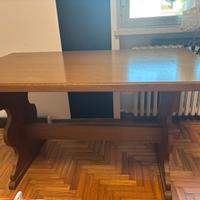 Tavolo in legno massello