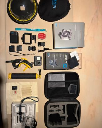 Go Pro Hero 5 con accessori