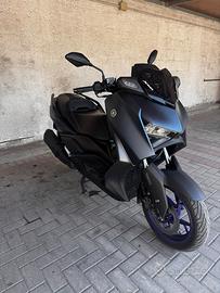 YAMAHA XMAX 300 – ANNO 2024