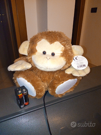 Cassa a forma di scimmia usata