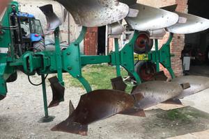 Aratro trivomere Pietro Moro