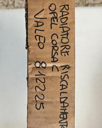 Radiatore riscaldamento CORSA C VALEO cod. 812225