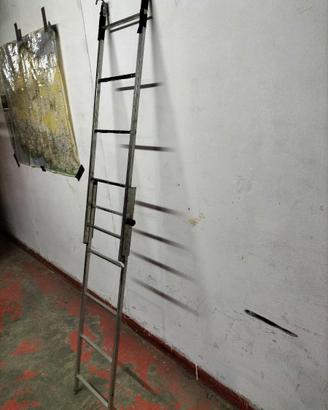 Scaletta tenda da tetto