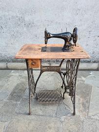 Macchina da cucire Singer vintage 1901