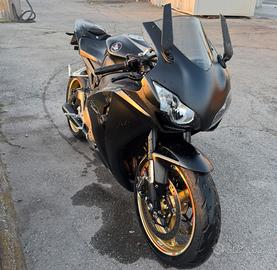 Honda Cbr 1000 del 2010 tenuta Benissimo