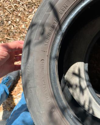 Gomme auto 185/65 R 15
