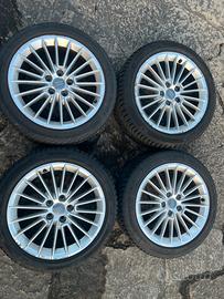 cerchi originali audi 17’ con pneumatici 4stagioni