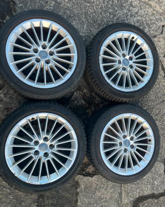 cerchi originali audi 17’ con pneumatici 4stagioni