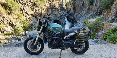 Benelli Leoncino 800 Trail