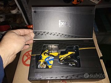 Yamaha YZR- M1 2006 - Valentino Rossi Ixo Models