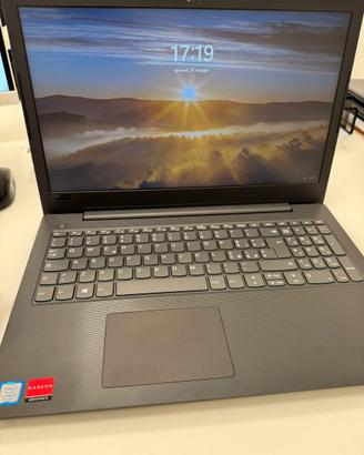 Lenovo Essential V130-15Ikb I5-7200 8Gb 256Gb