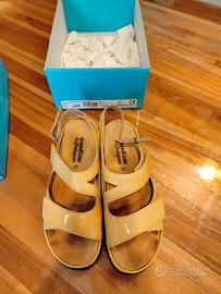 Sandali Sanagens tg 38