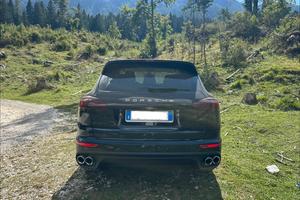 Porsche Cayenne approved