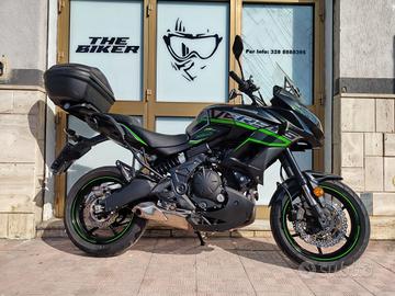 Kawasaki Versys 650 silver dark