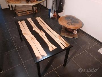 tavoli in legno e resina