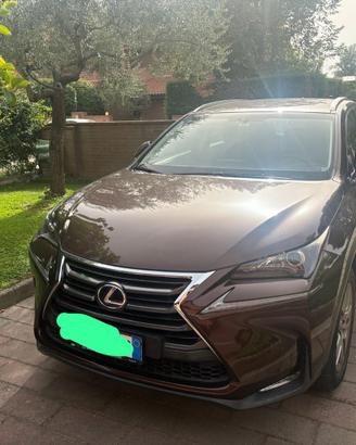 Lexus, una macchina tenuta benissimo