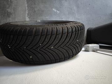 4 gomme + 4 cerchi Ford Fiesta ST Line
