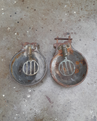 2 abbeveratoi per bovini vintage