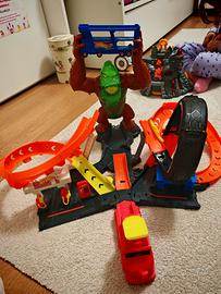 pista gorilla hot wheels