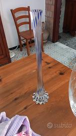Vaso lungo in cristallo per pochi fiori