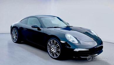 Porsche carrera 911 del 2012