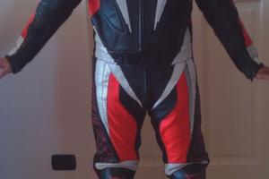 tuta in pelle Dainese K