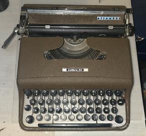 macchina per scrivere 