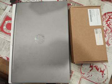 hp pavilion pezzi + batteria nuova
