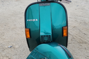 Vespa Piaggio PX 125E del 1982 ristrutturata
