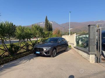 MASERATI - Levante - V6 Diesel 250 CV AWD