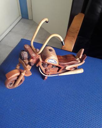 Modellino moto Harley Davidson in legno 