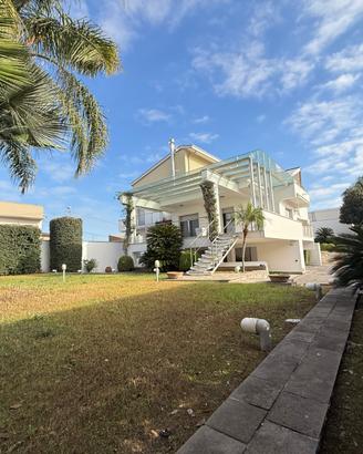 Villa singola di lusso casapesenna