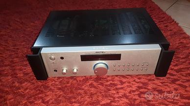 amplificatore rotel top di gamma