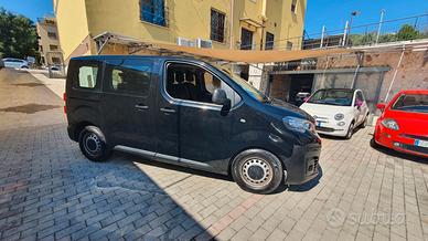 Peugeot Expert BlueHDi 100 S&S PC-TN Combi Compact