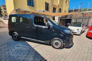 Peugeot Expert BlueHDi 100 S&S PC-TN Combi Compact