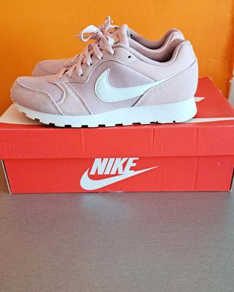 Scarpe Nike rosa