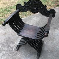 Sedia savonarola in legno massello