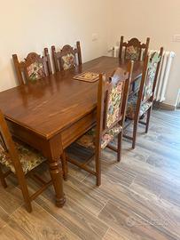 Tavolo artigianale in legno massello e sedie