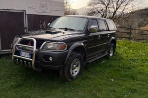 Mitsubishi pajero sport