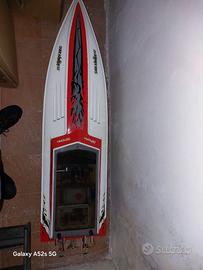 Modellino motoscafo rc zenoah 1,5m