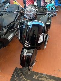 Piaggio Vespa Gts super 300