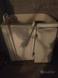 vasca da bagno per disabili 