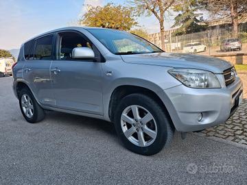 Toyota RAV4-2.2 D-4D 136 CV. Sol*GANCIO TRAINO*