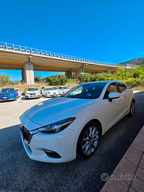 Mazda 3 Mazda3 2.2 Skyactiv-D Exceed