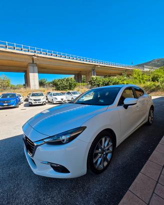 Mazda 3 Mazda3 2.2 Skyactiv-D Exceed