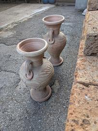  coppia di anfore in terracotta. 